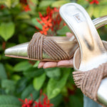 Load image into Gallery viewer, Juniper 3.5 Inch Heel
